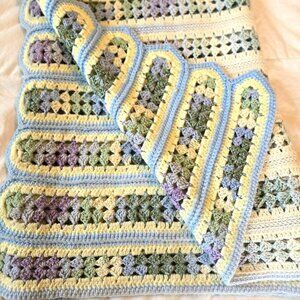 VTG Beautifully Handmade Crochet Blanket Pastel Stripes Scalloped Edges 85 x 54